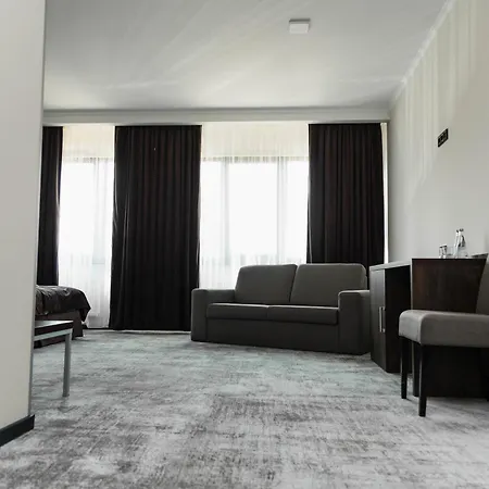Sunrise Hotel Kyiv